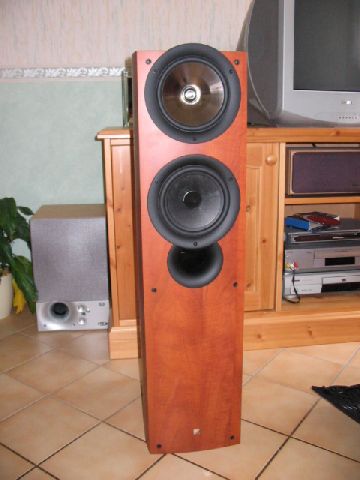 Kef iQ7 007.jpg