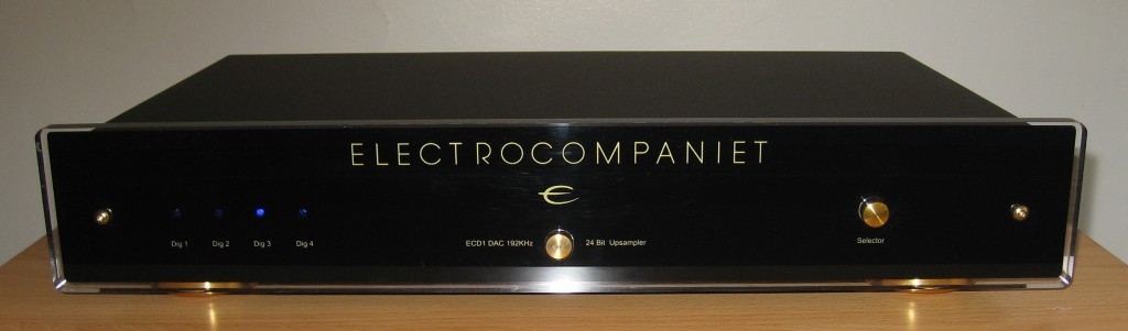 electrocompaniet_ecd1f.jpg