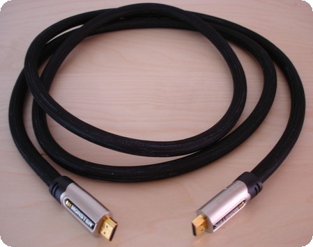 Monster Cable M1000 HDMI Full HD.jpg