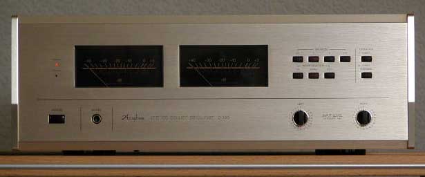 Accuphase-P-266-Front.jpg