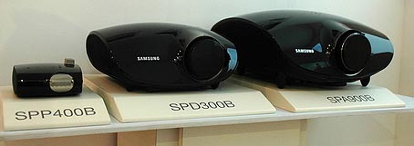 Samsung-SP-A900B-mai.jpg