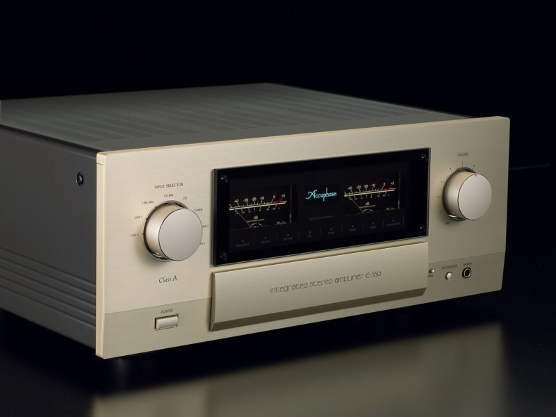 accuphase_e550.jpg