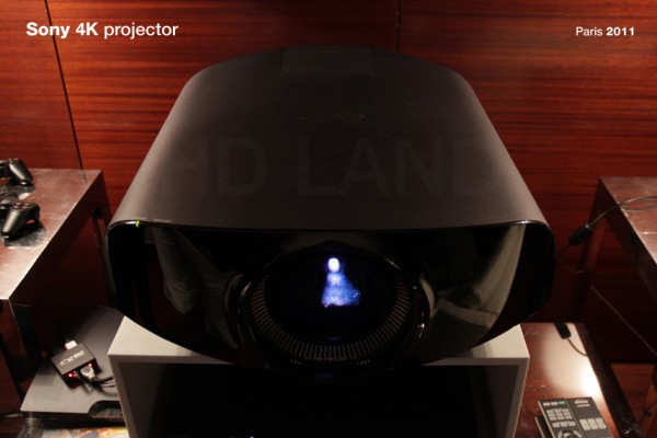 4K-projector-Sony-VPL-VW1000ES.jpg