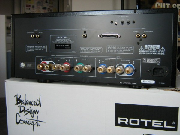 Rotel-back.jpg