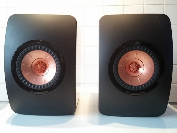 Kef-Ls50-avant.jpg