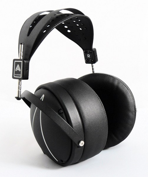 Audeze_LCD2_Classic_Closed-Back.jpg