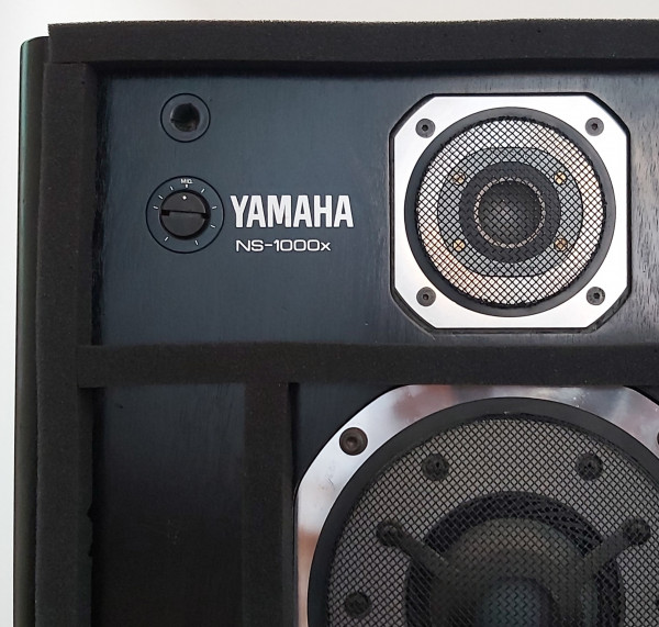 Yamaha NS-1000x active.jpg