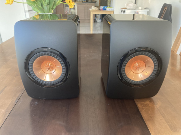 Kef LS50 002.jpg