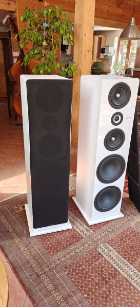 Elipson facet 34F 01 red.jpg