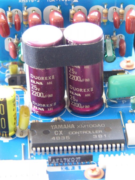 YamahaCX-1audiogradeECcapacitor3.jpg