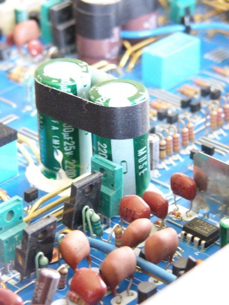 YamahaCX-1audiogradeECcapacitor1.jpg