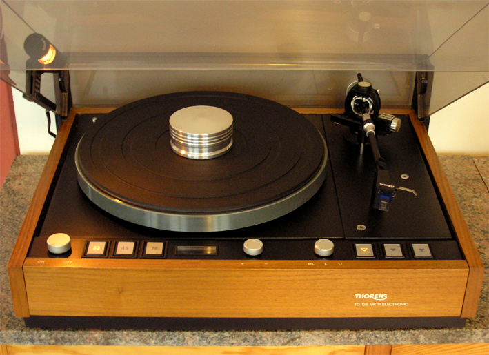 Thorens TD 126 MK III.jpg