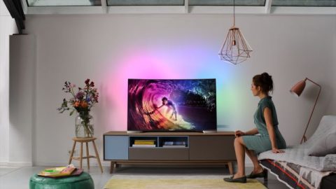 #IFAHCFR : Philips se lance également dans la bataille des écrans UHD Incurvés avec son 55PUS8909