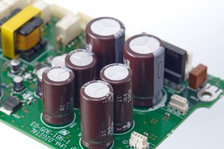 TA-ZH1ES_capacitors-Large